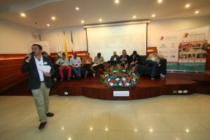 campamento-democracia09