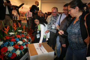 campamento-democracia13