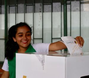 voto-estudiantil-f33