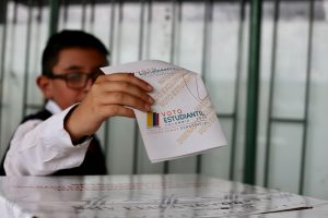voto-estudiantil-f37