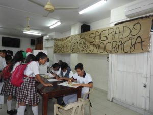 voto-estudiantil-f42