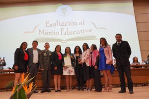 exalt-merito-educativo-f26