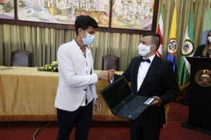 premiacion-IFeriaUniveristaria-f13