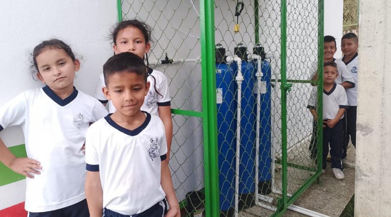 8f422cae-6e4d-42bc-a11b-1ba5a71dfa43